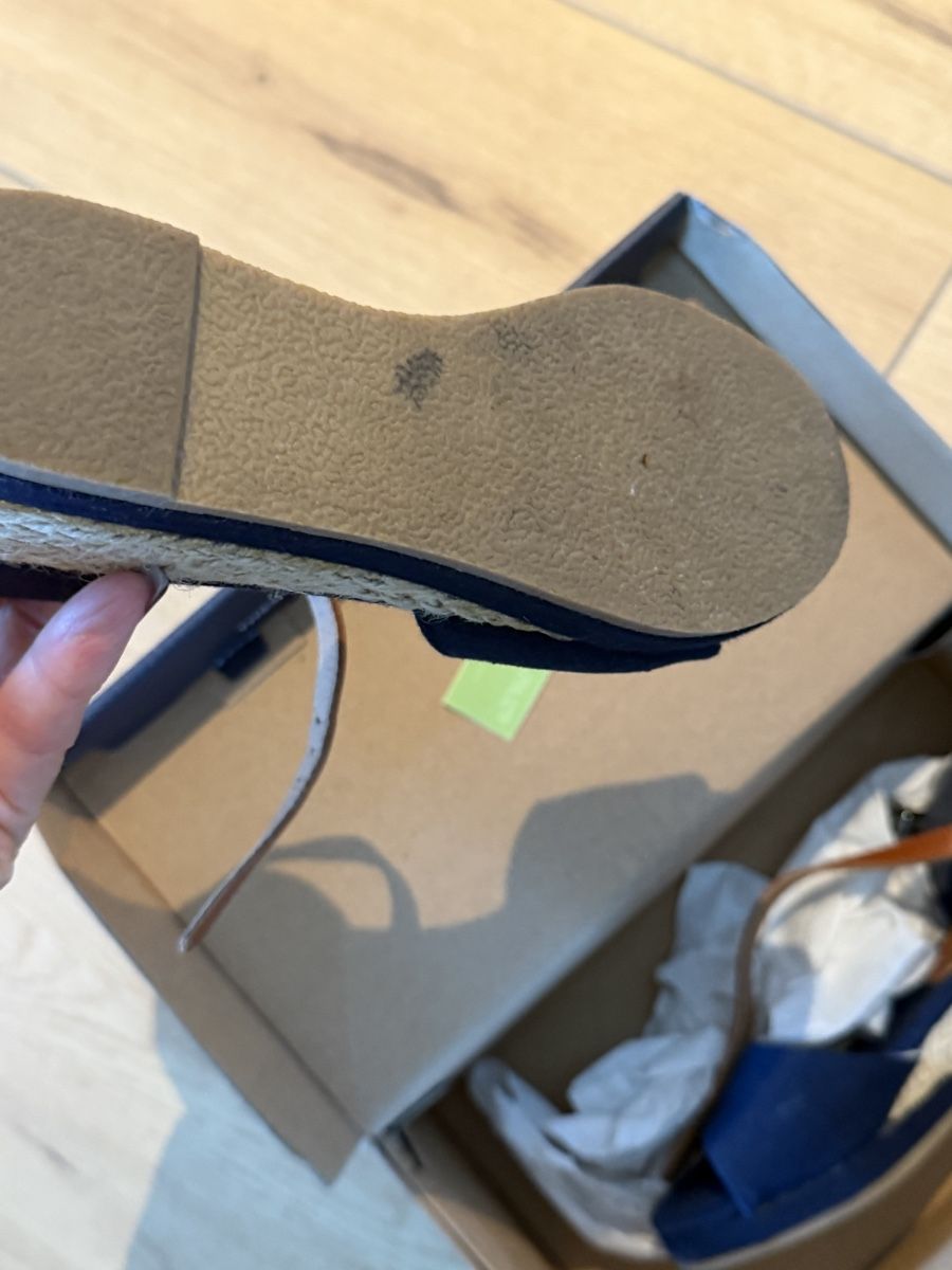 Tommy Hilfiger Schuhe für Mädchen: Tommy Hilfiger Sandalen  – Gebraucht aus Kloten von VRG1973 3