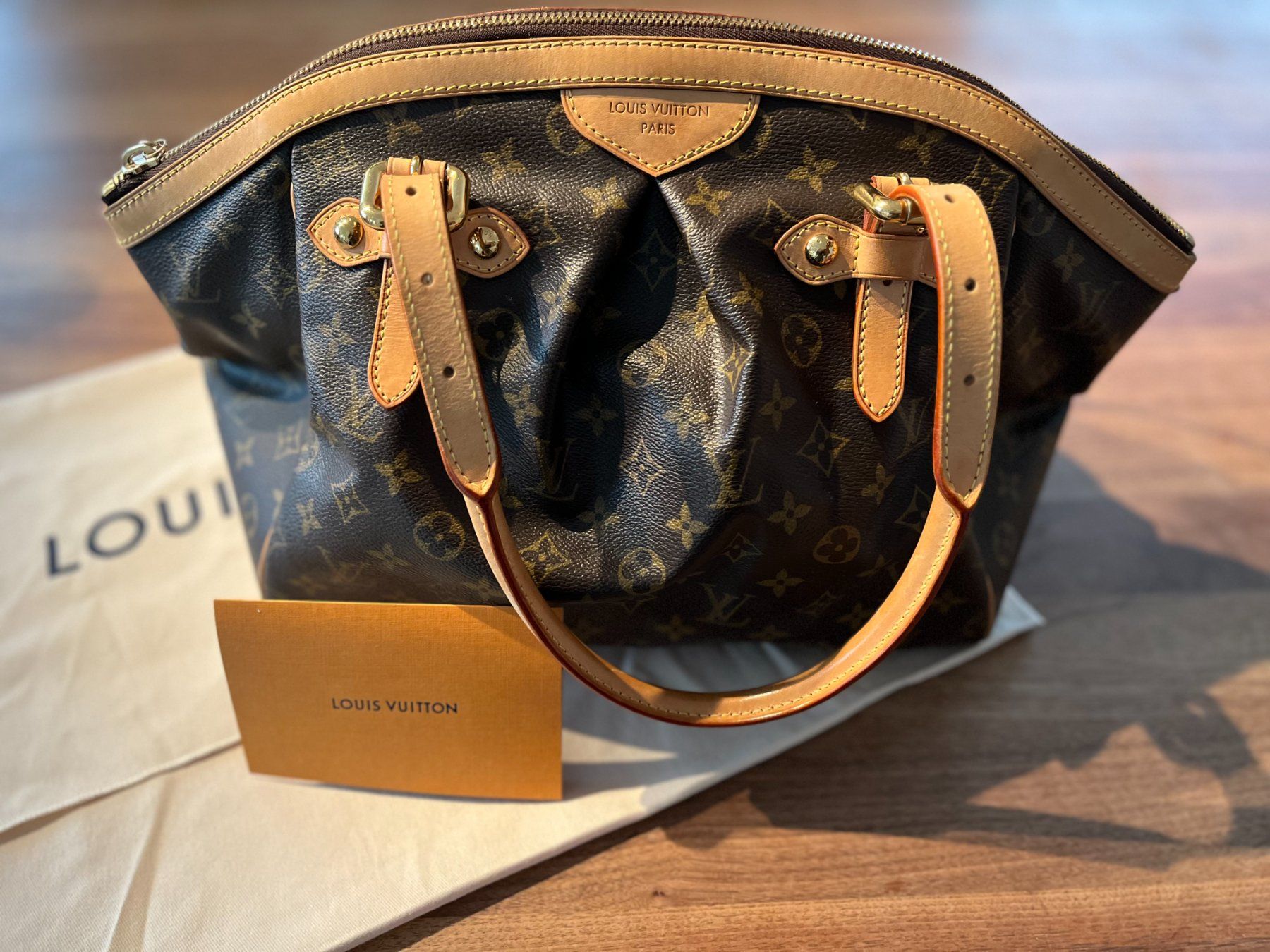 Louis Vuitton Taschen für Damen: Louis Vuitton - Tivoli – Neu (gemäss Beschreibung) aus Tenniken von