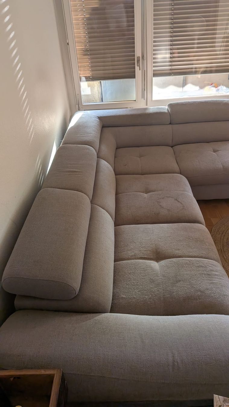 Sofas: Sofa gratis – D'occasion à Birsfelden par mtu_qv7k