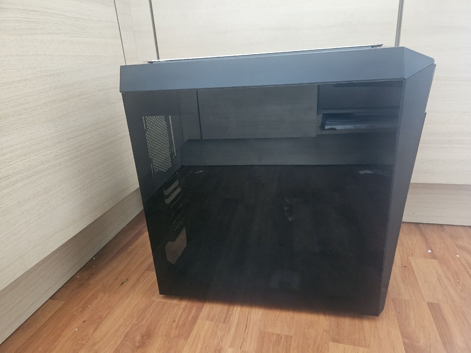 Custodie: PC Gehäuse Aorus  – Usato da Glis venduto da Oly99 1