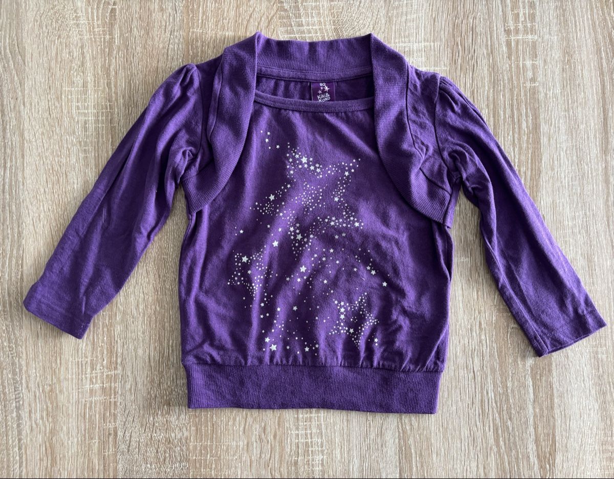 Pulls et sweat-shirts: Sweatshirt mit Sternen Gr 92 – D'occasion à Ebikon par Regipe