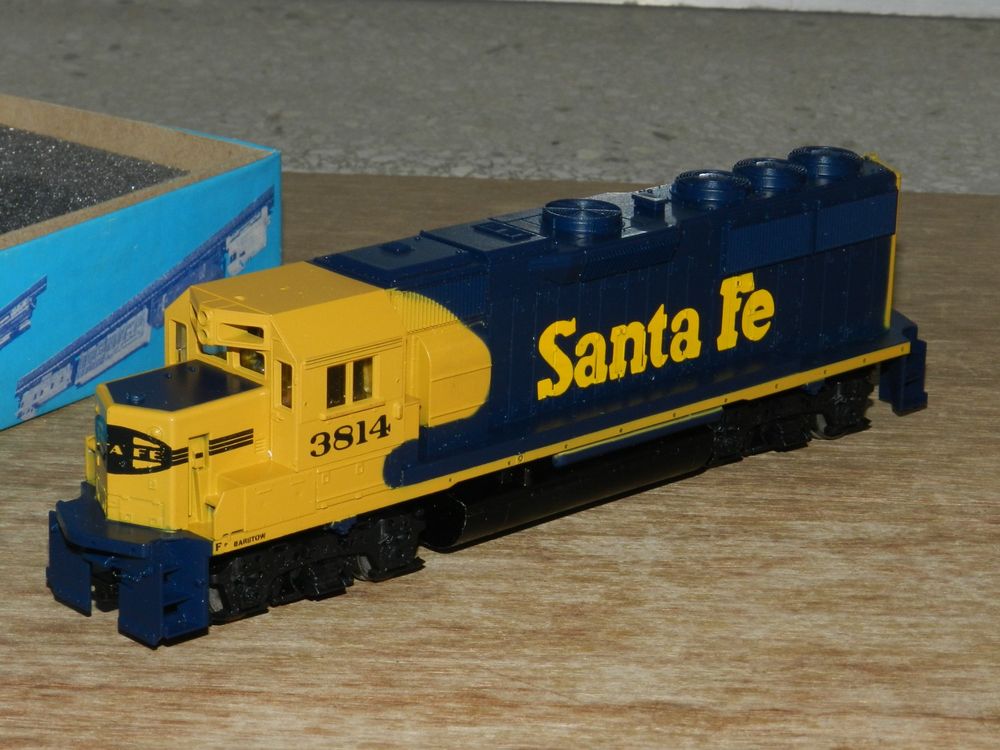Échelle HO du moteur athearn SANTA FE - France