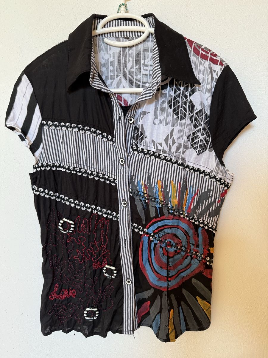 Blusen: Bluse im Desigualstyle – Gebraucht aus Sigriswil von ck56