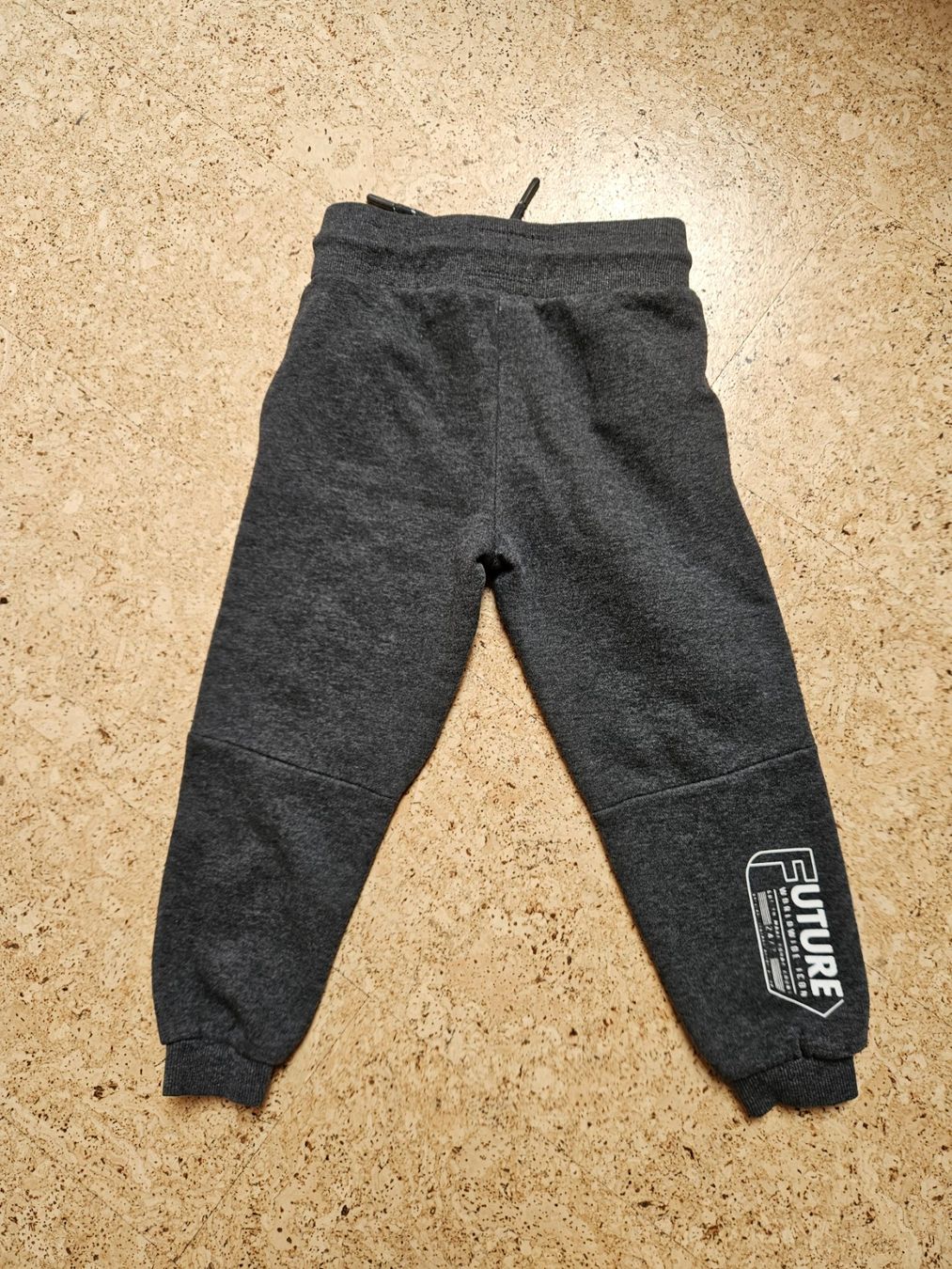 Primark Pantaloni: Hose Gr.98 – Usato da Worb venduto da jun_fj8w 1