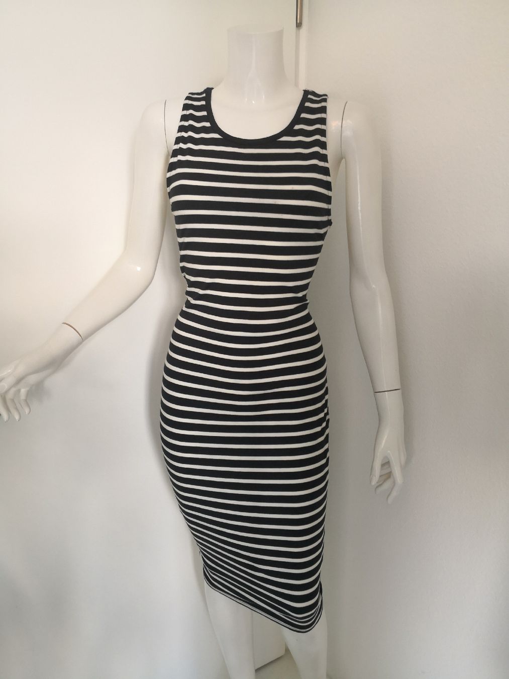 Mango Robes: 🤩MANGO STRETCH-KLEID SCHWARZ-WEISS GESTREIFT – Neuf (Voir description) à Olten par Naja-Twins-Twins 7
