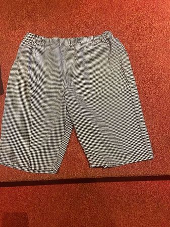 Deux shorts boulanger cuisinier 