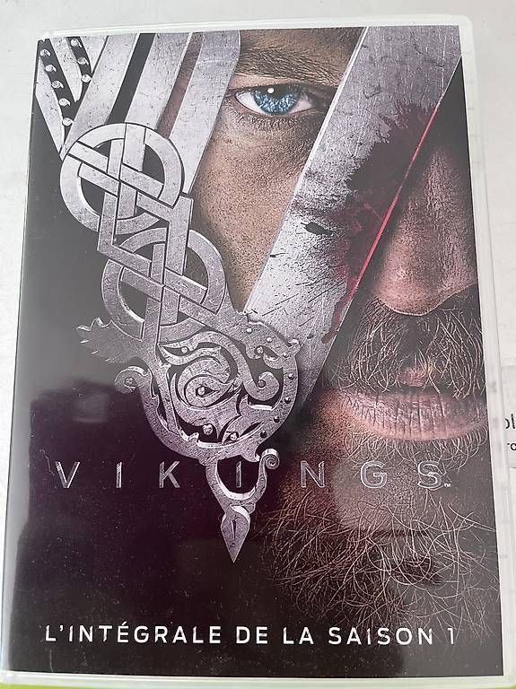Tutti i DVDs: Série Vikings saison 1 – Usato da Yverdon-les-Bains venduto da car_xd5s
