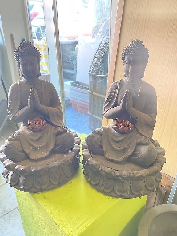Tutte le decorazioni: Buddastatue – Usato da Balsthal venduto da Vons