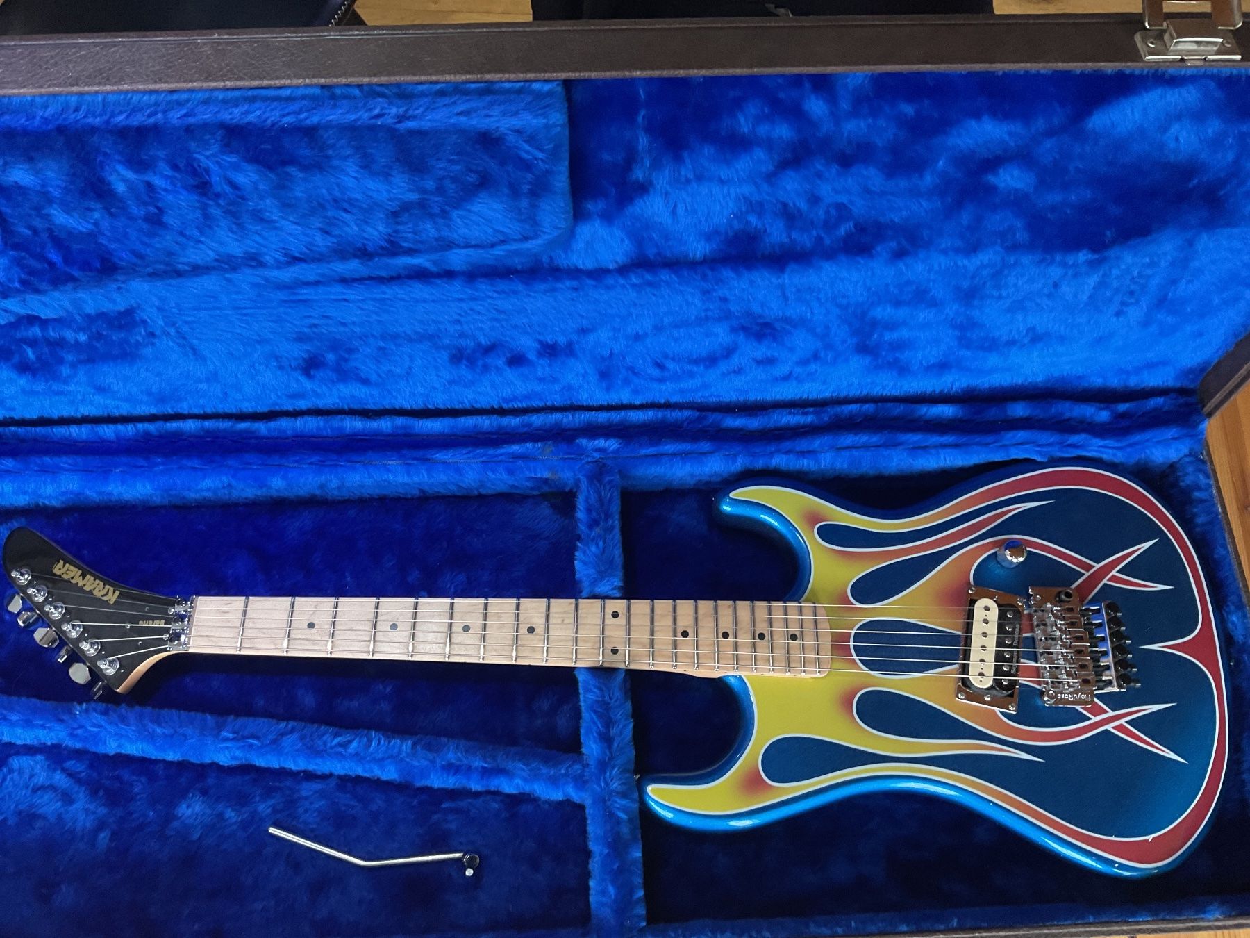 Kramer Strumenti musicali: Kramer Hotrod Baretta – Nuovo (secondo la descrizione) da Niederwil SG venduto da Melar01 5