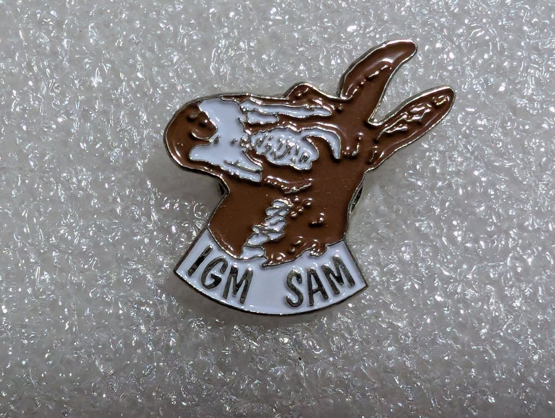 Plaquettes & Badges: Ansteckpin 260: IGM – D'occasion à Oppligen par Pin-Fall-Shop