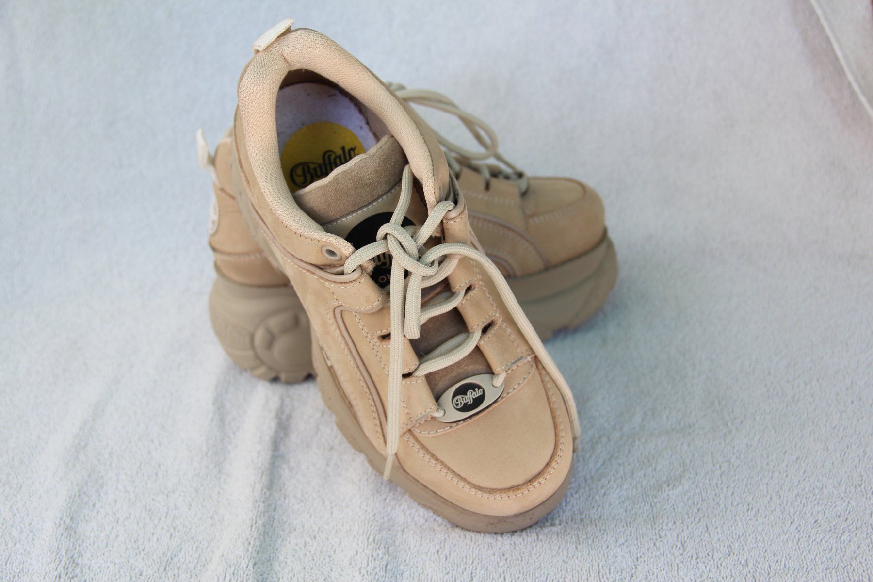 Scarpe da donna: Buffalo Sneaker low – Nuovo (secondo la descrizione) da Ostermundigen venduto da blu_bsc6 1