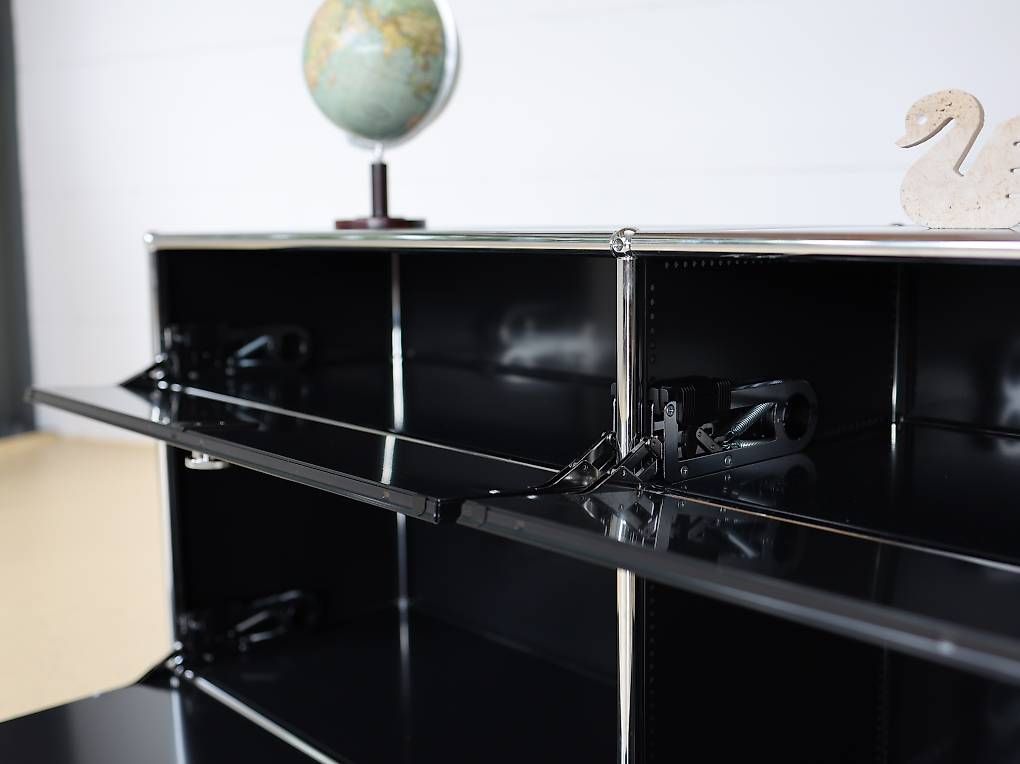 USM Cassettiere: USM Sideboard schwarz, 2x2 – Usato da Meinisberg venduto da atelier_TILIJA 3