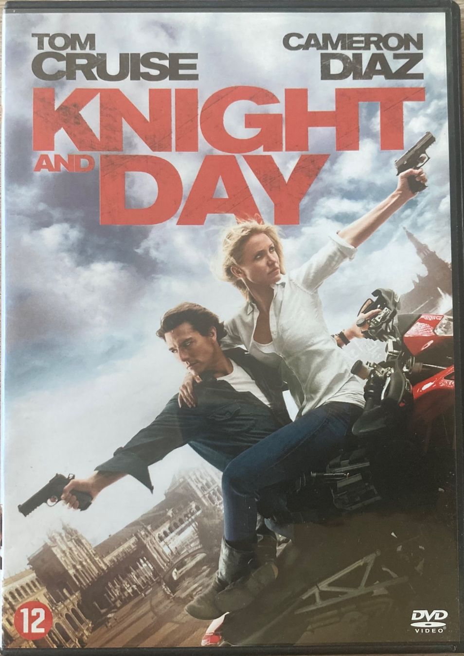 Tous les DVDs: KNIGHT AND DAY – D'occasion à Poliez-Pittet par Newtown-Records