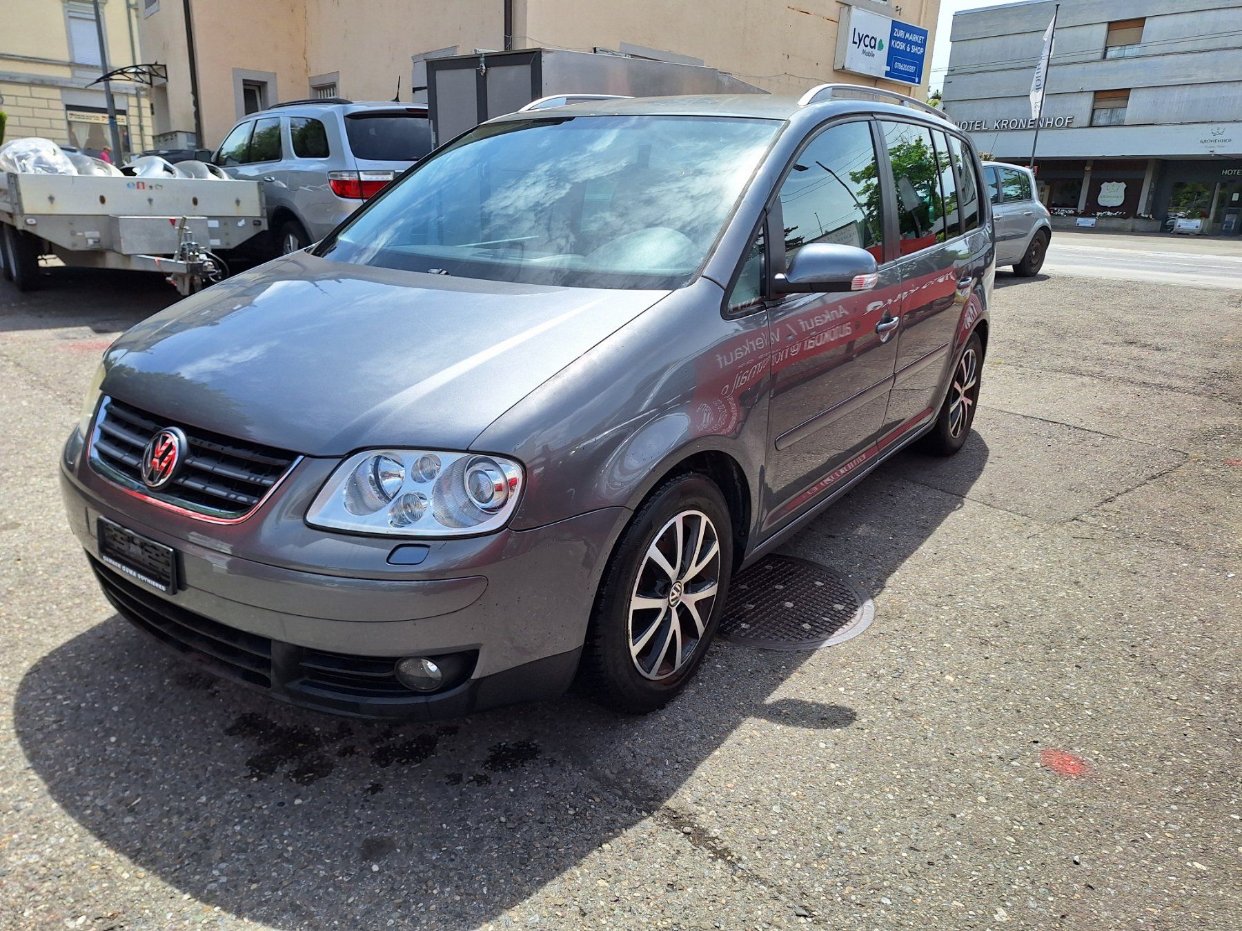 VW Automobili: VW Touran 2.0 TDI – Usato da Kloten venduto da Vgosy