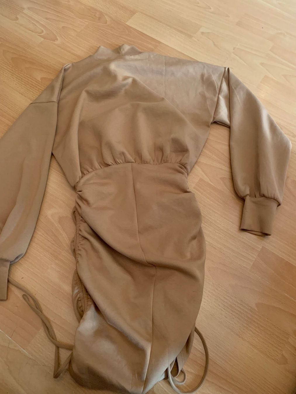 Vestiti: Jolie robe beige t. xs – Usato da MEYRIN venduto da Gwendo10 2