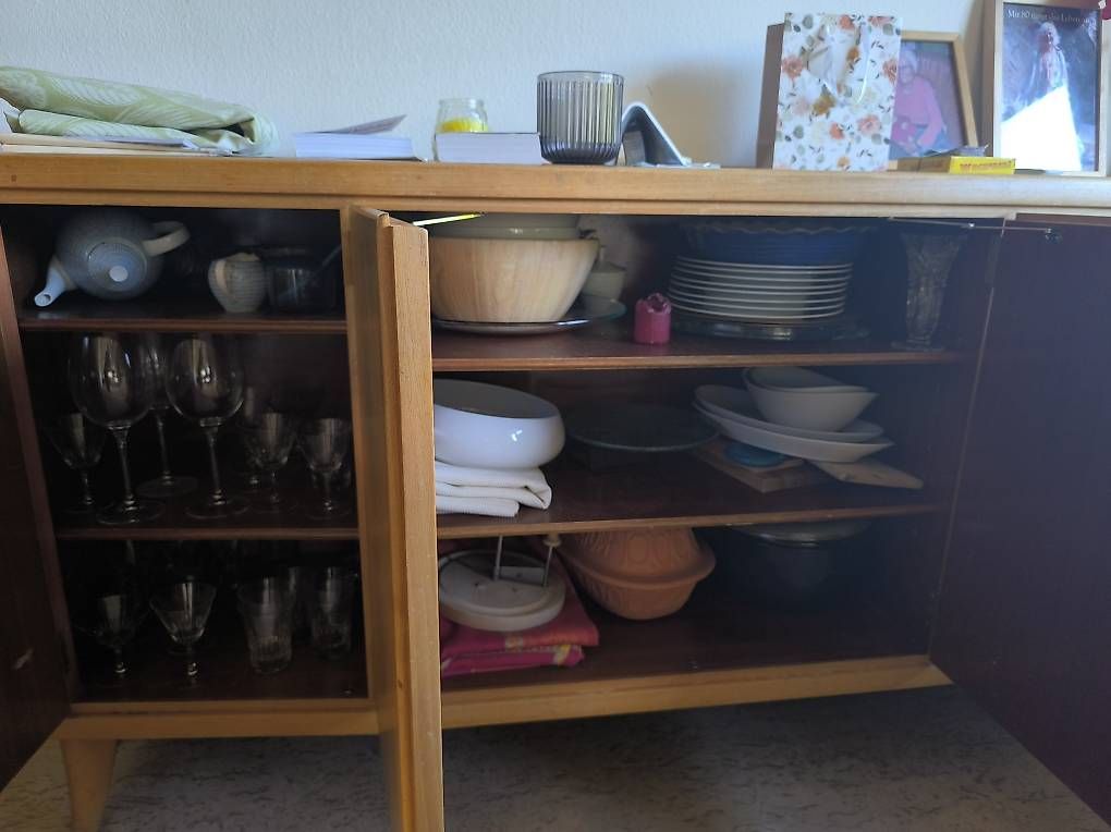 Cassettiere: Kommode, Buffet, Anrichte, Sideboard gebraucht – Usato da Niederglatt ZH venduto da Noe_5fnz 2