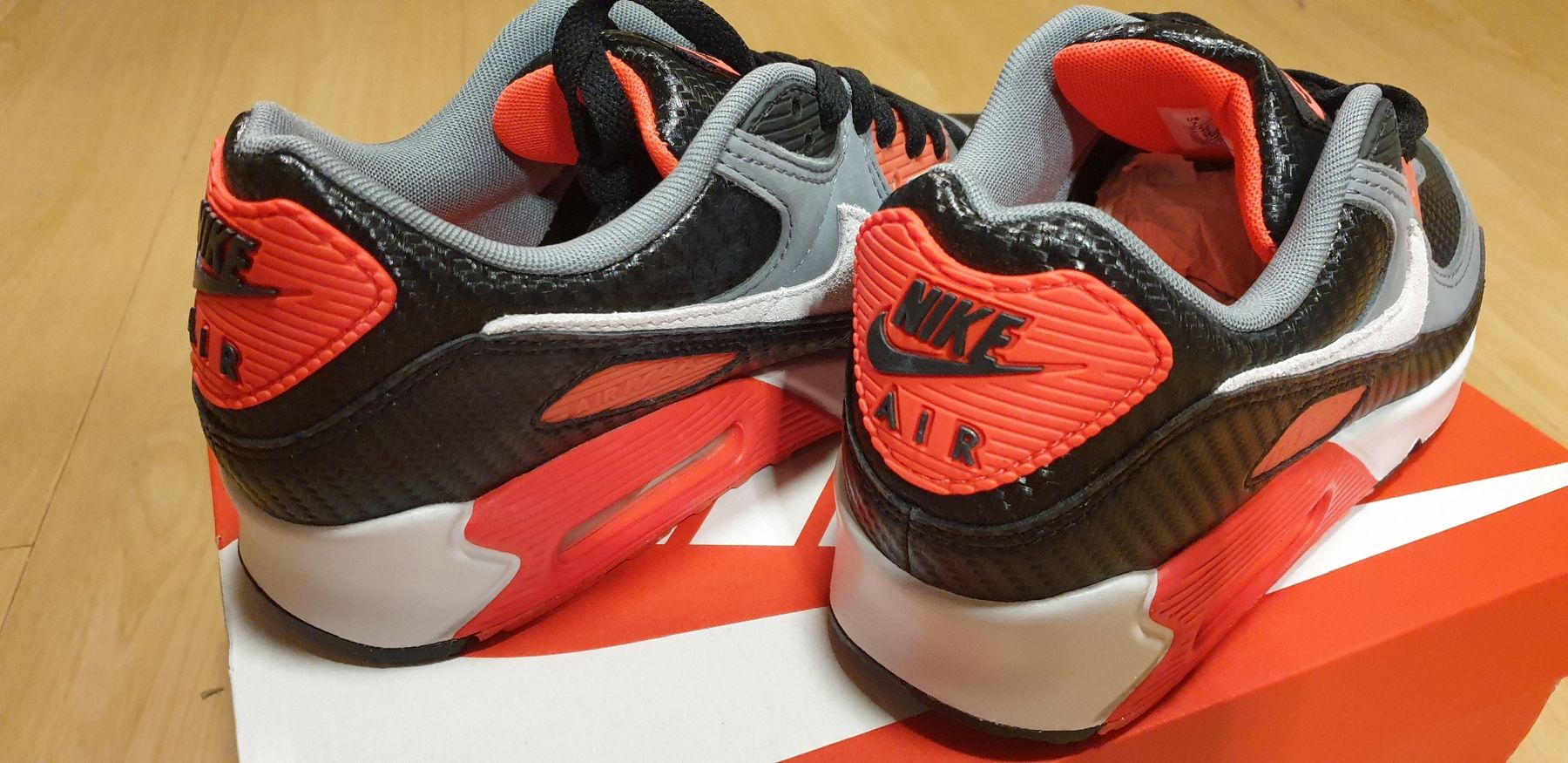 Nike Scarpe da uomo: Nike Air Max 90 Premium GR. 40 Neu mit Verpackung – Nuovo e nell'imballaggio originale da Val D Illiez venduto da SnowRoof 4