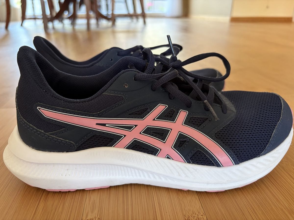 Asics Scarpe da donna: ASCIS JOLT 4 Laufschuhe, Gr. 39 – Usato da Binz venduto da sop_p2vf 2