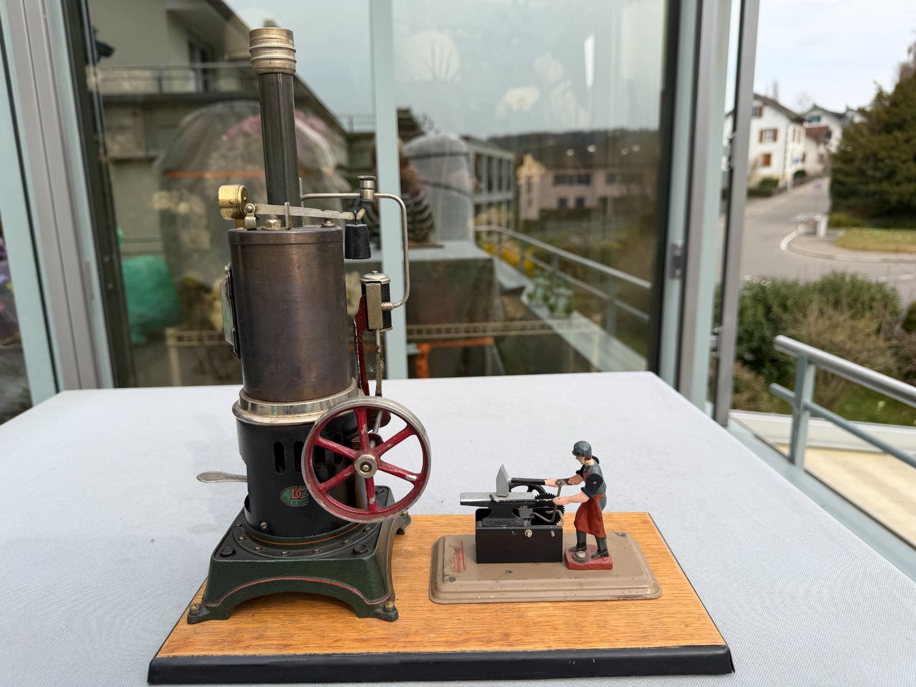 Spielzeuge: Stehende Dampfmaschine Doll 1920/30 – Gebraucht aus Frauenfeld von suiza55 1
