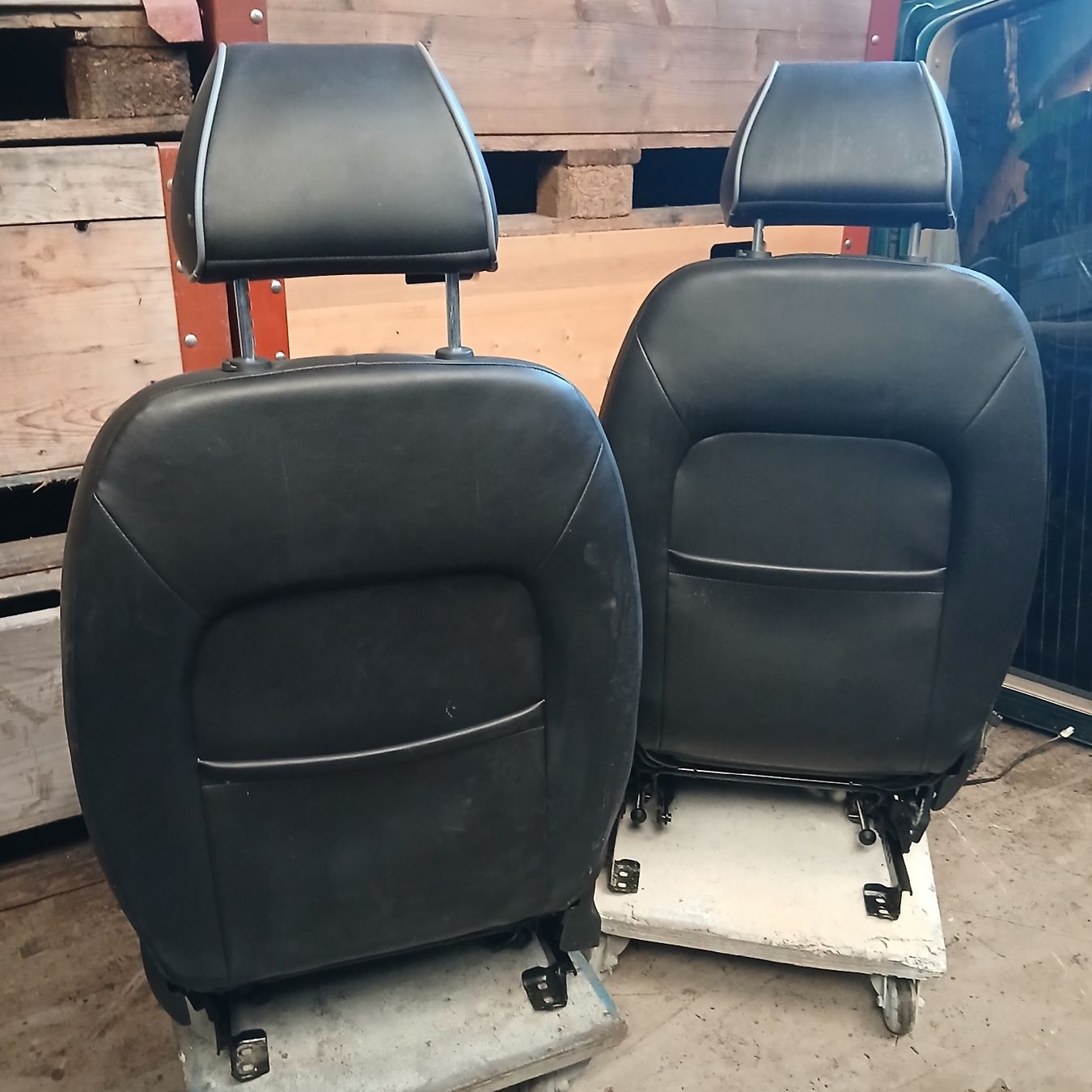 Jaguar Tutti pezzi di ricambio auto: Sièges Jaguar X-Type – Usato da la heutte venduto da Auto-stock 1
