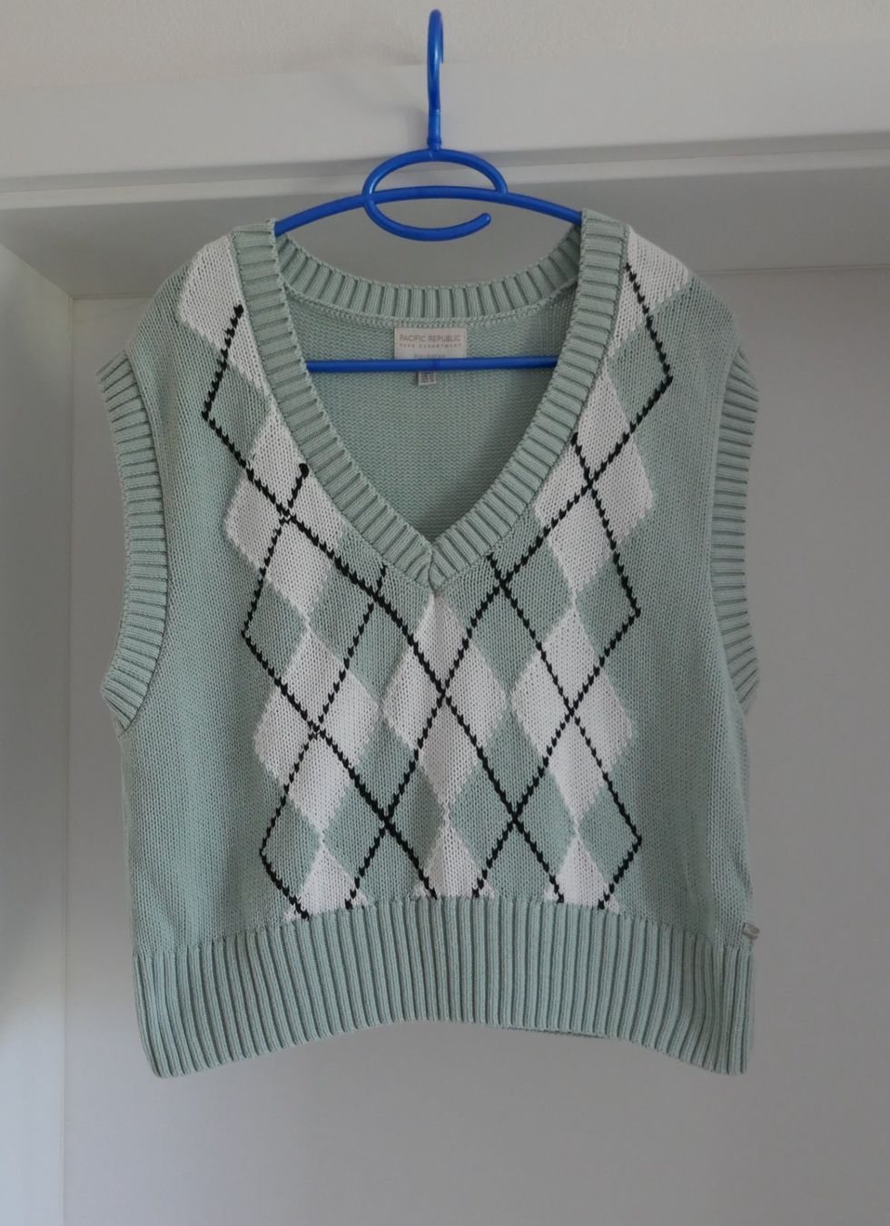 Pull&Bear Pullover & Sweatshirts: Pullunder, Debardeur, Pull&Bear, Gr. M – Gebraucht aus Port von uzuku
