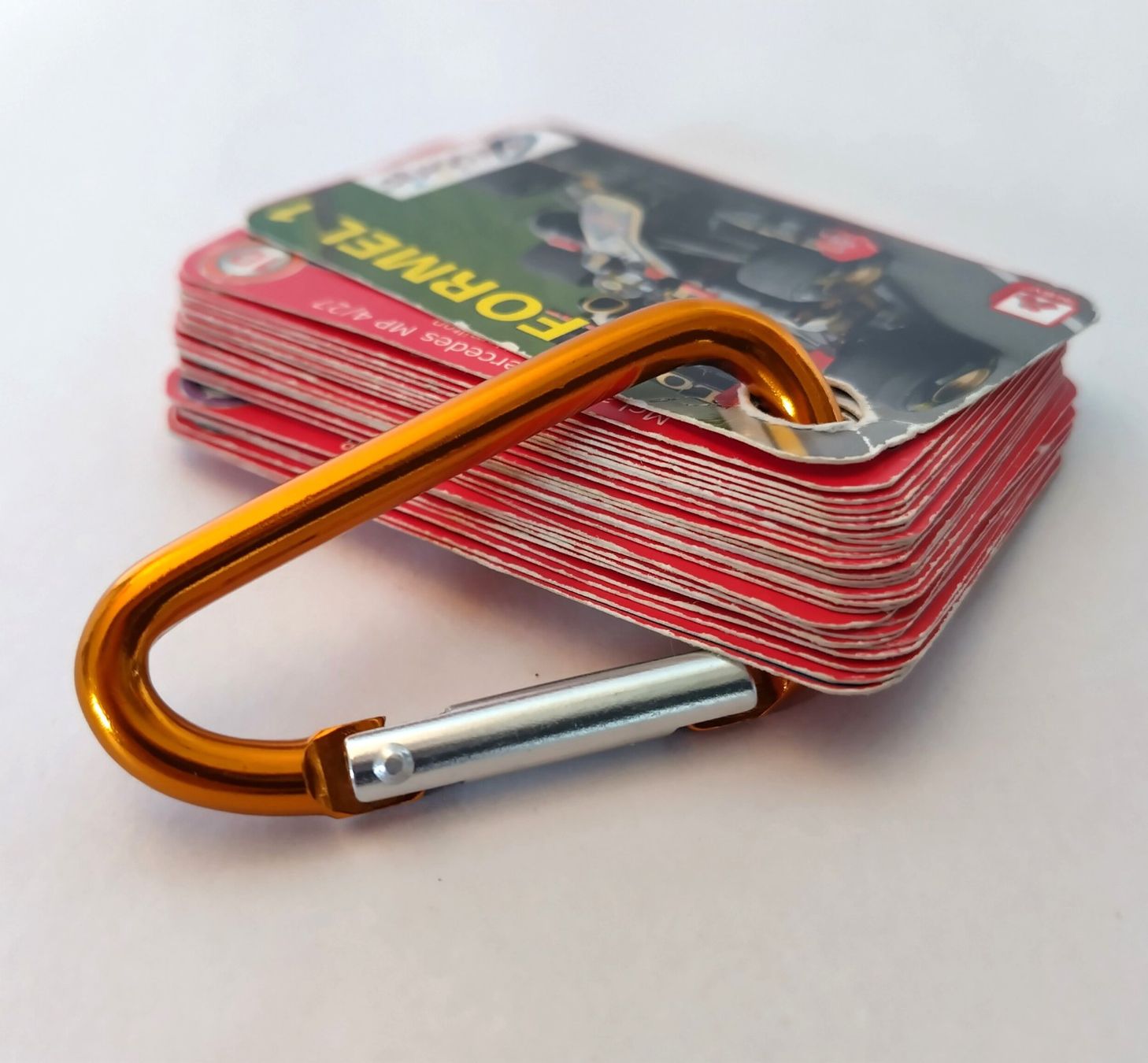 Giochi: Auto Quartett Formel 1 mit Karabiner / 24 Karten / NGV – Usato da Bellach venduto da JingleJerry 1
