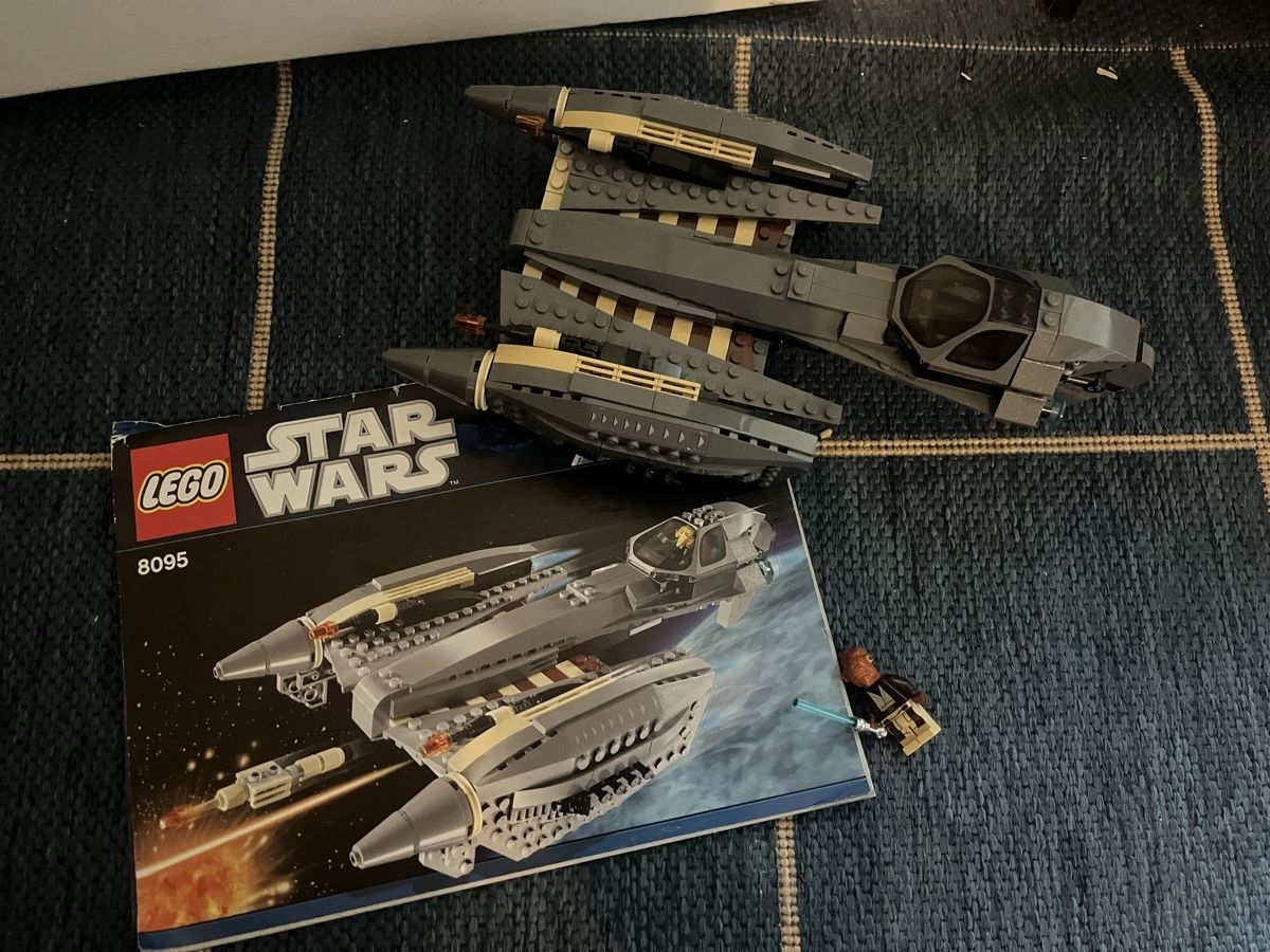 Lego Kit di costruzioni: Lego star wars general grevious star fighter 8095 – Usato da Echichens venduto da bra_rng8