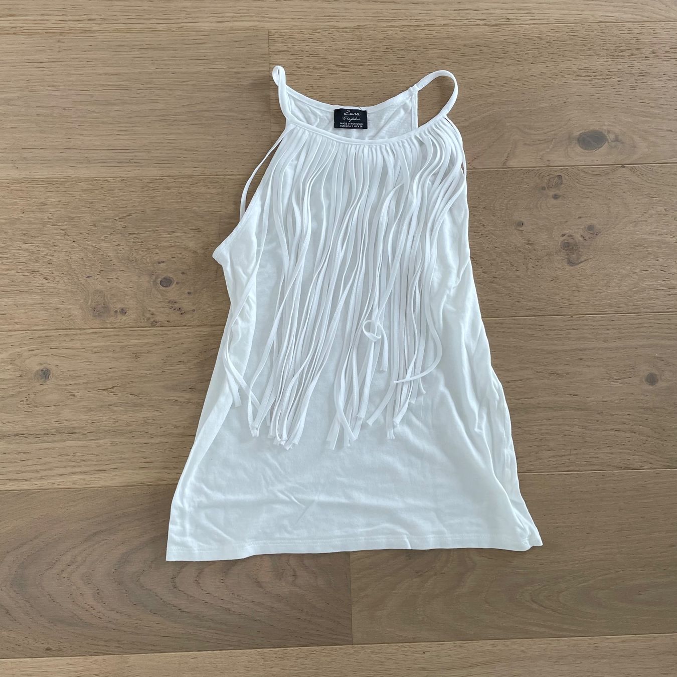 Top: Zara Top – Usato da Grenchen venduto da iagiag
