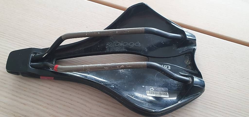 Pezzi di ricambio: Selle Prologo Dimension AGX Tirox 143 mm – Usato da Chamoson venduto da mas_f2tv 1