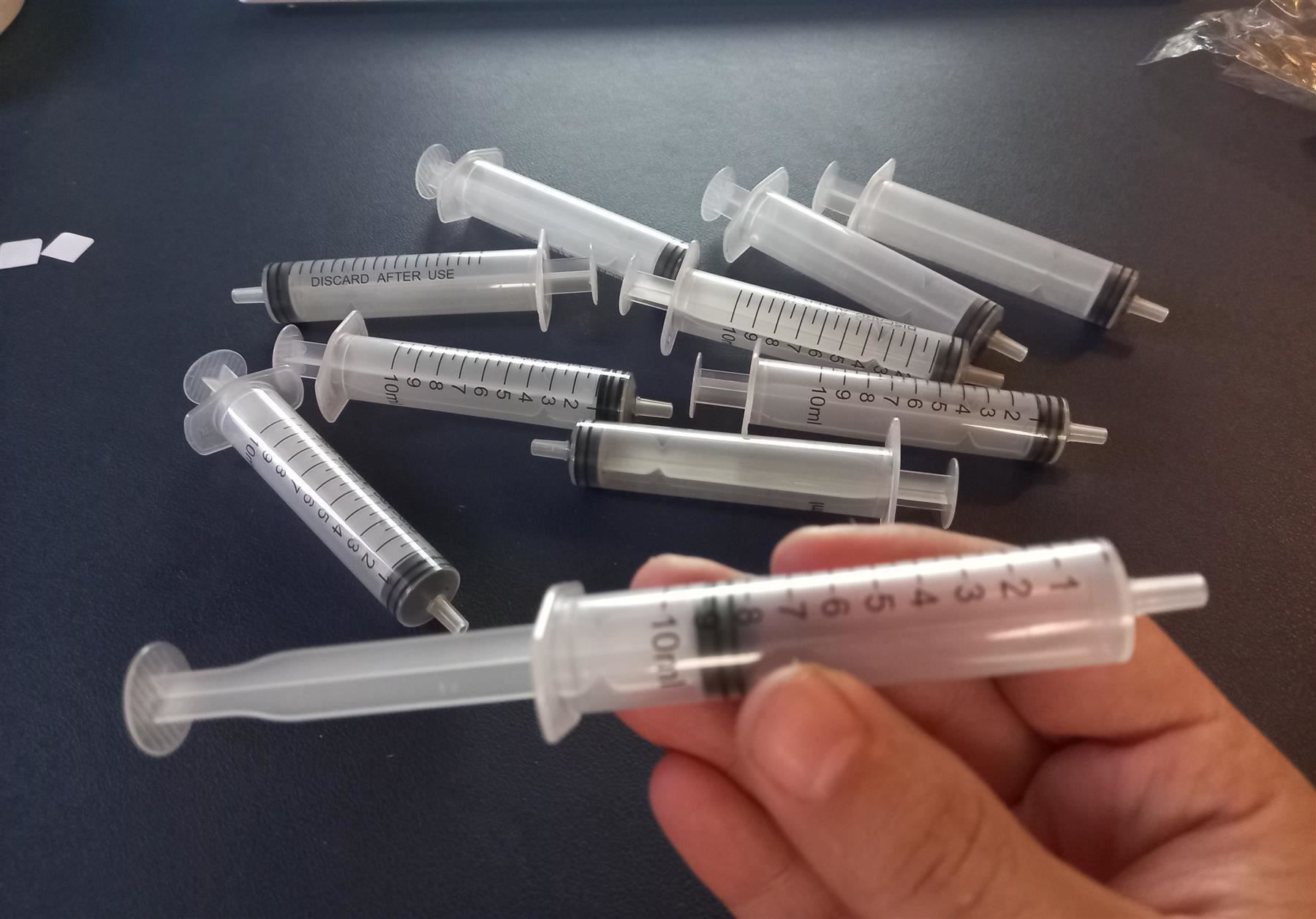 Tecnologia medica: 100x Wiederverwendbare Spritze 10ml / Seringue réutilisable – Nuovo e nell'imballaggio originale da Lausanne venduto da novastoris