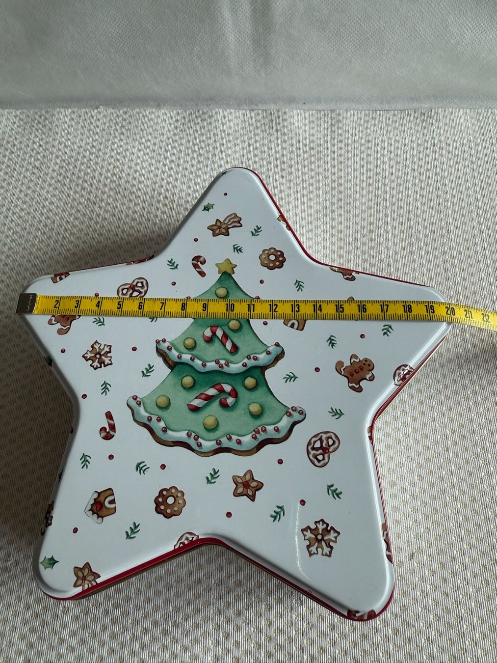 Dolce & Gabbana Recipients et similaires: Boîte à biscuits - décor de Noël – D'occasion à Sion par accroshoes 3