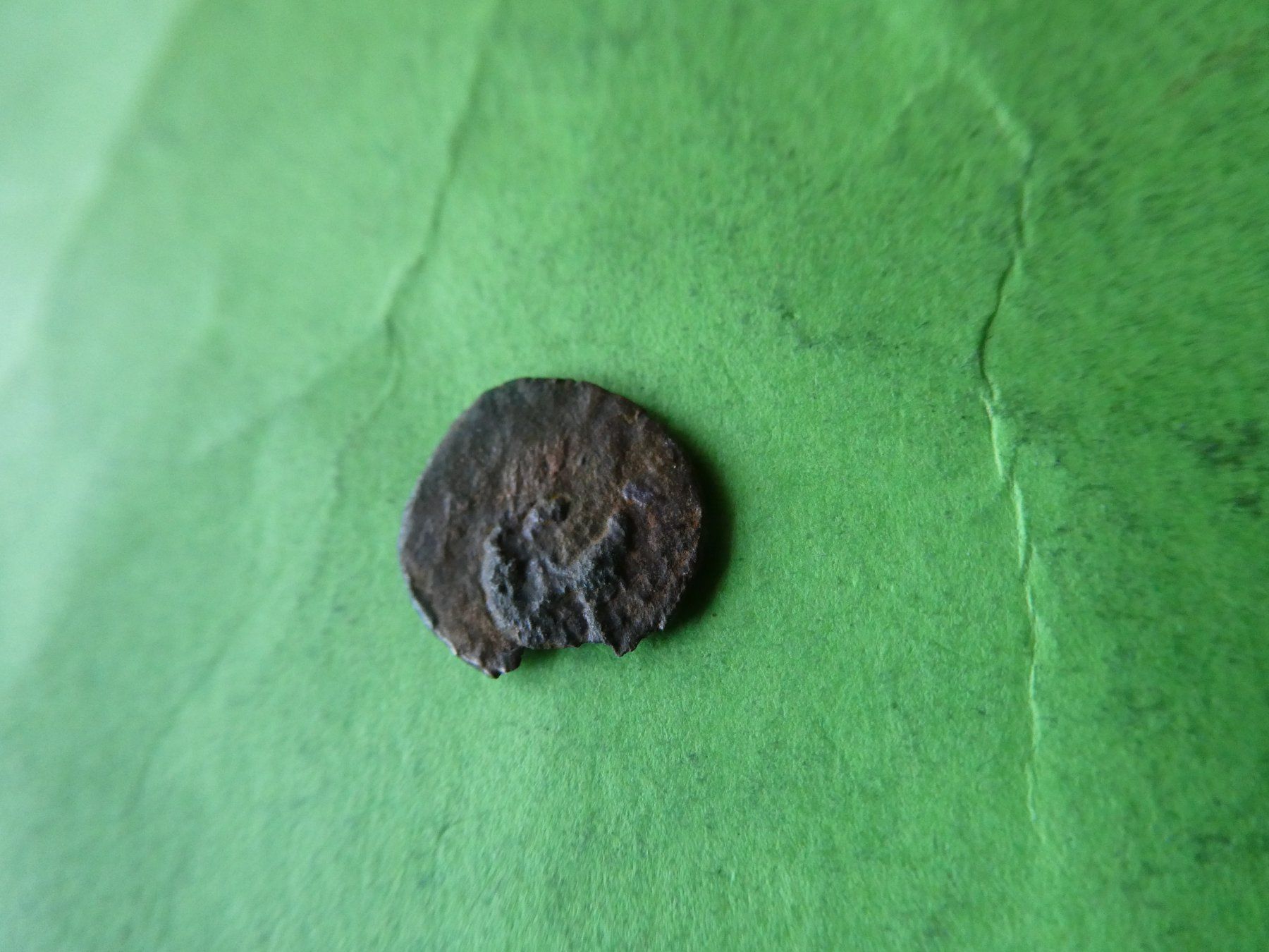 Tutti le monete: uralte Bronzemünze  12 mm     0.60 g – Usato da Hinterforst venduto da Rohusri 3