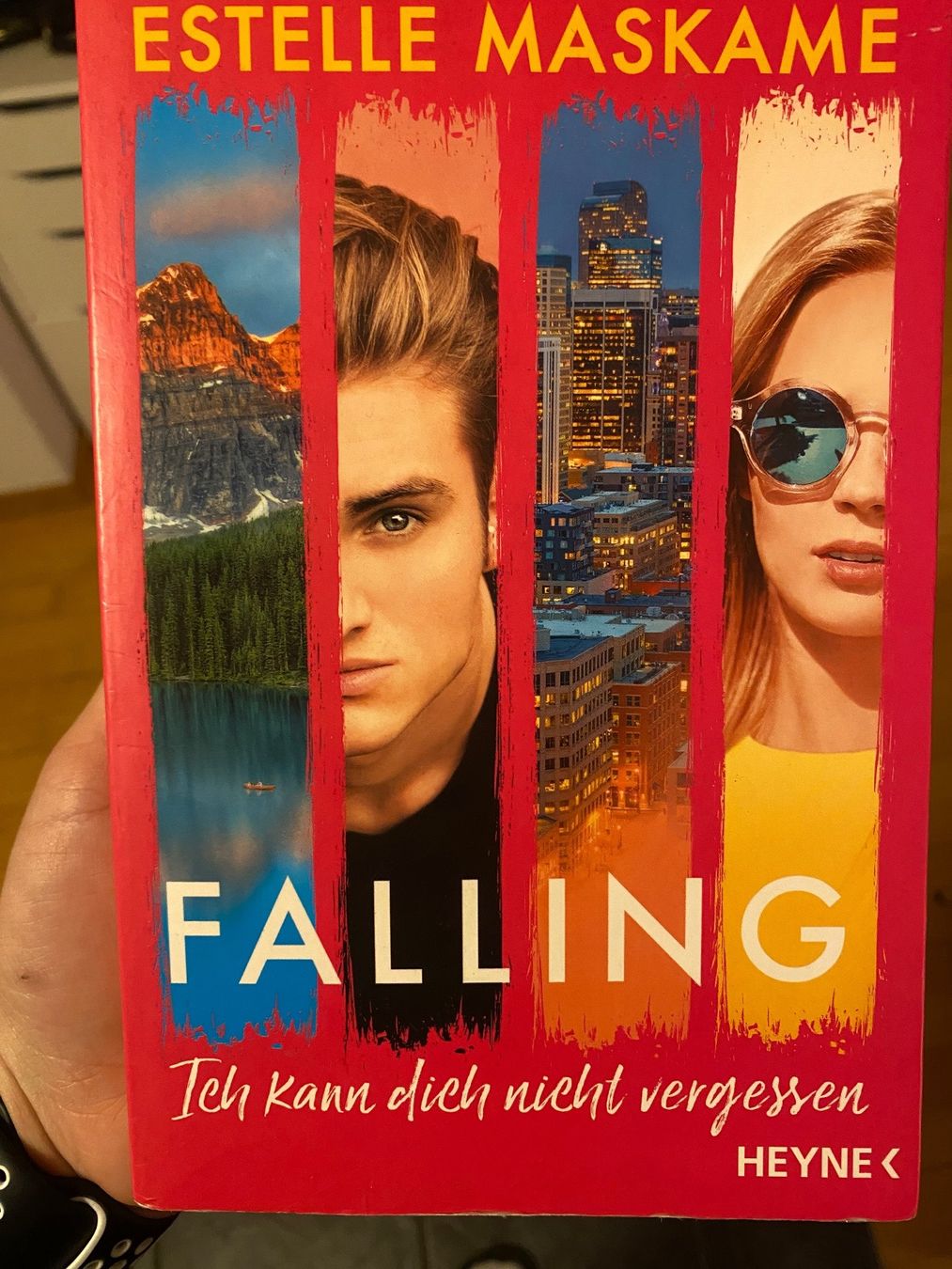 Bücher: Buch falling – Gebraucht aus Spiez von Michaela333