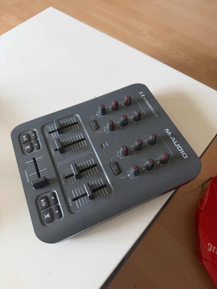 Strumenti musicali: M-Audio X-Session Pro – Usato da Baden venduto da noli.r 3