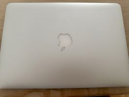 Apple MacBook Air 13” 2015 – 8GB RAM 256GB SSD funktionert