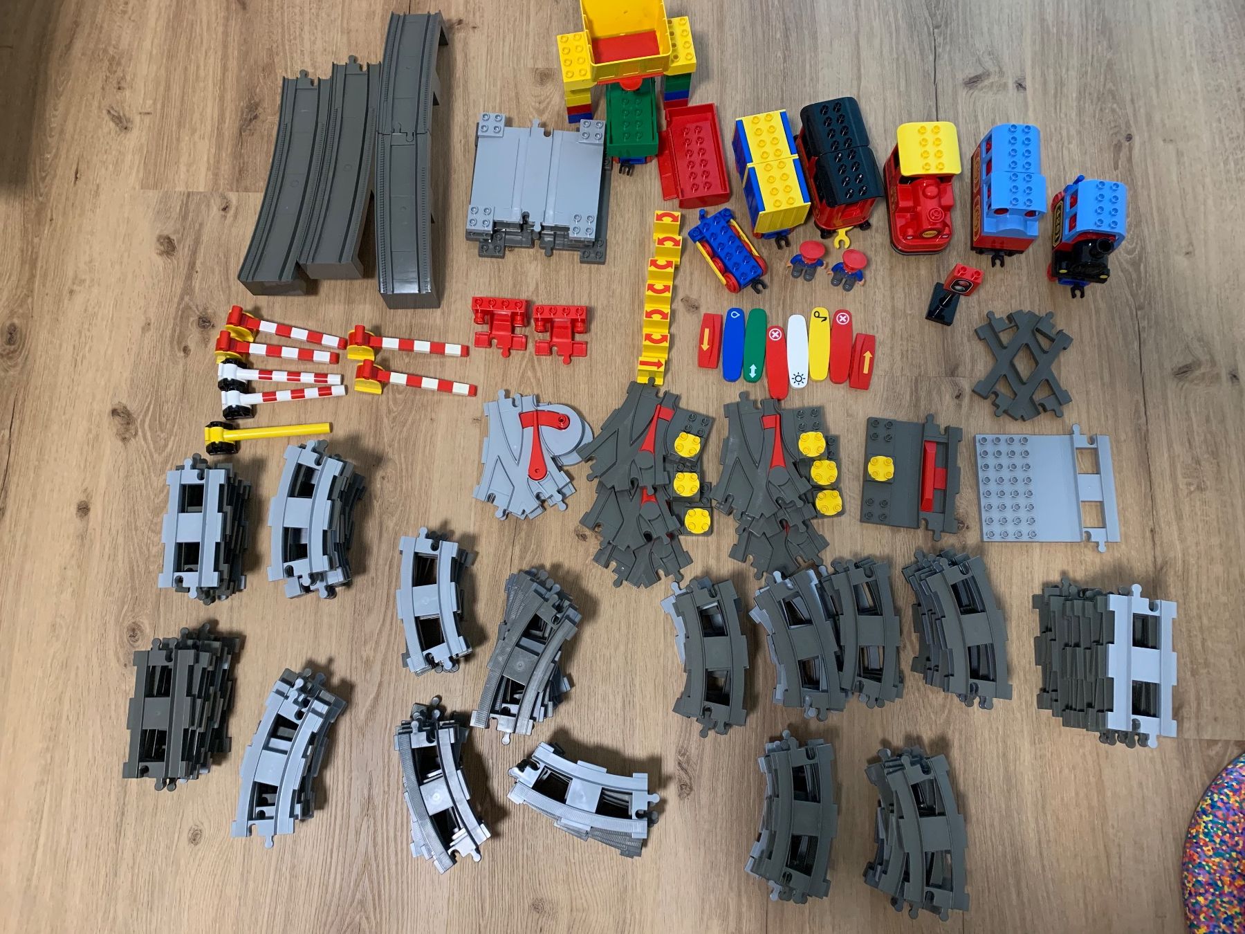 Lego Giocattoli: Duplo elektrische Eisenbahn – Usato da Reinach AG venduto da Renaultpower 3