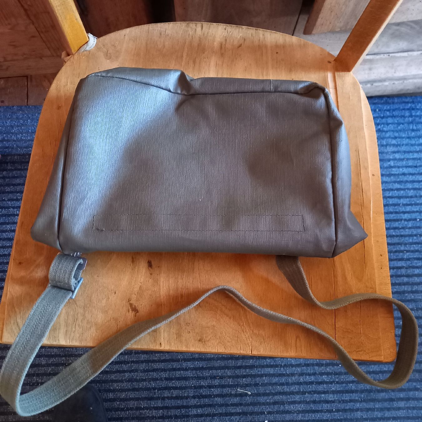 Schweizer Armee Taschen: Original Schweizer Armeetasche, gebraucht, Top Zustand! – Gebraucht aus Galgenen von Allerlei8854 1