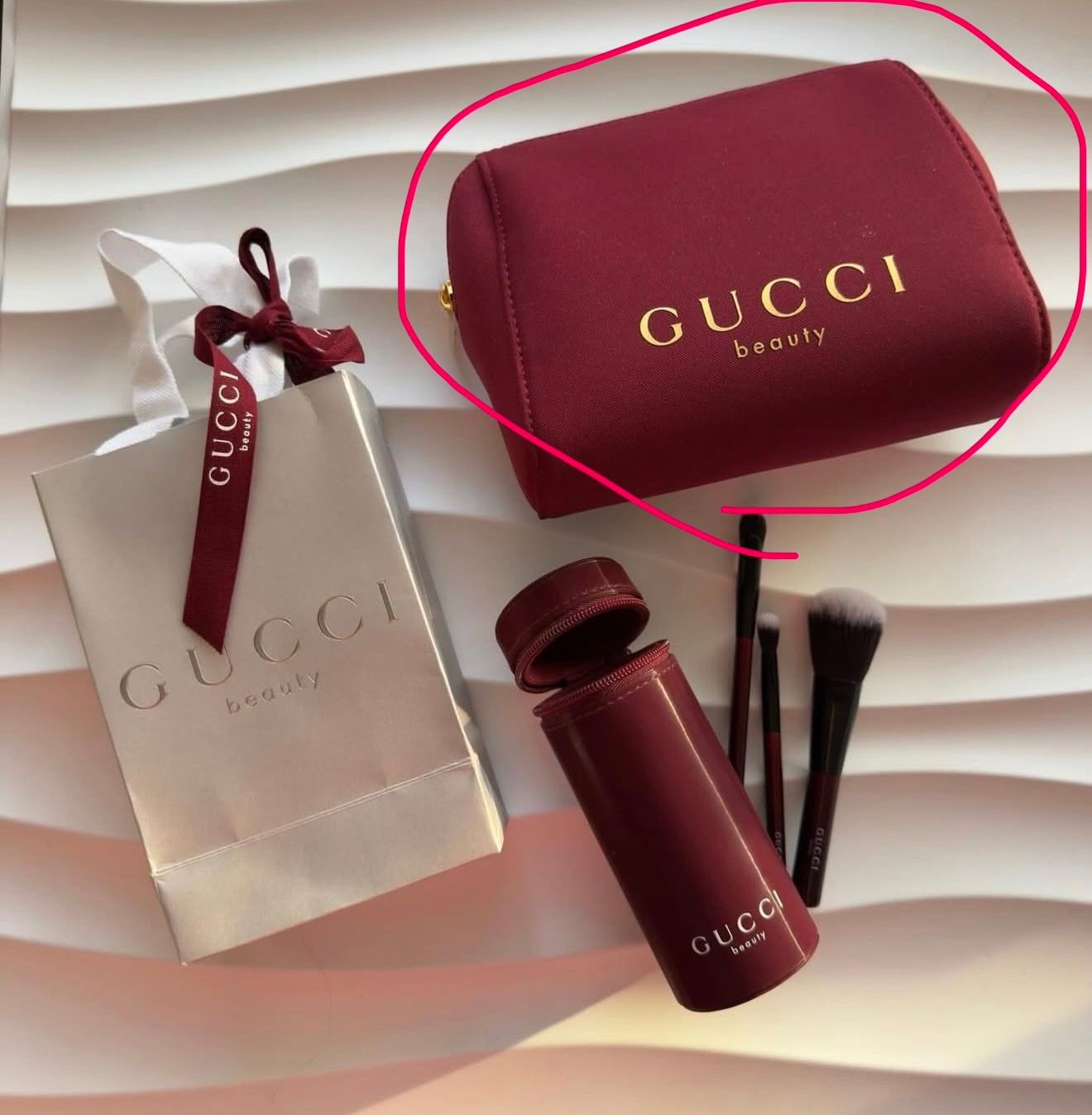 Custodie per cosmetici: 2026 Gucci Beauty make up bag – Nuovo e nell'imballaggio originale da Chur venduto da Madeys 5