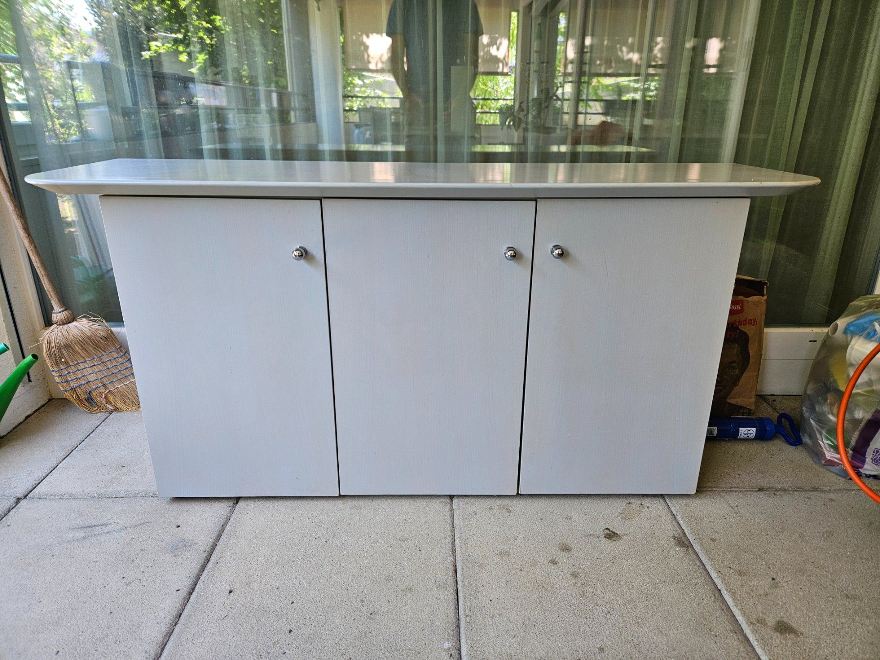 Pfister Coffres: Möbel Sideboard 150 cm in Grau – D'occasion à Birmensdorf ZH par kar_f86l 1