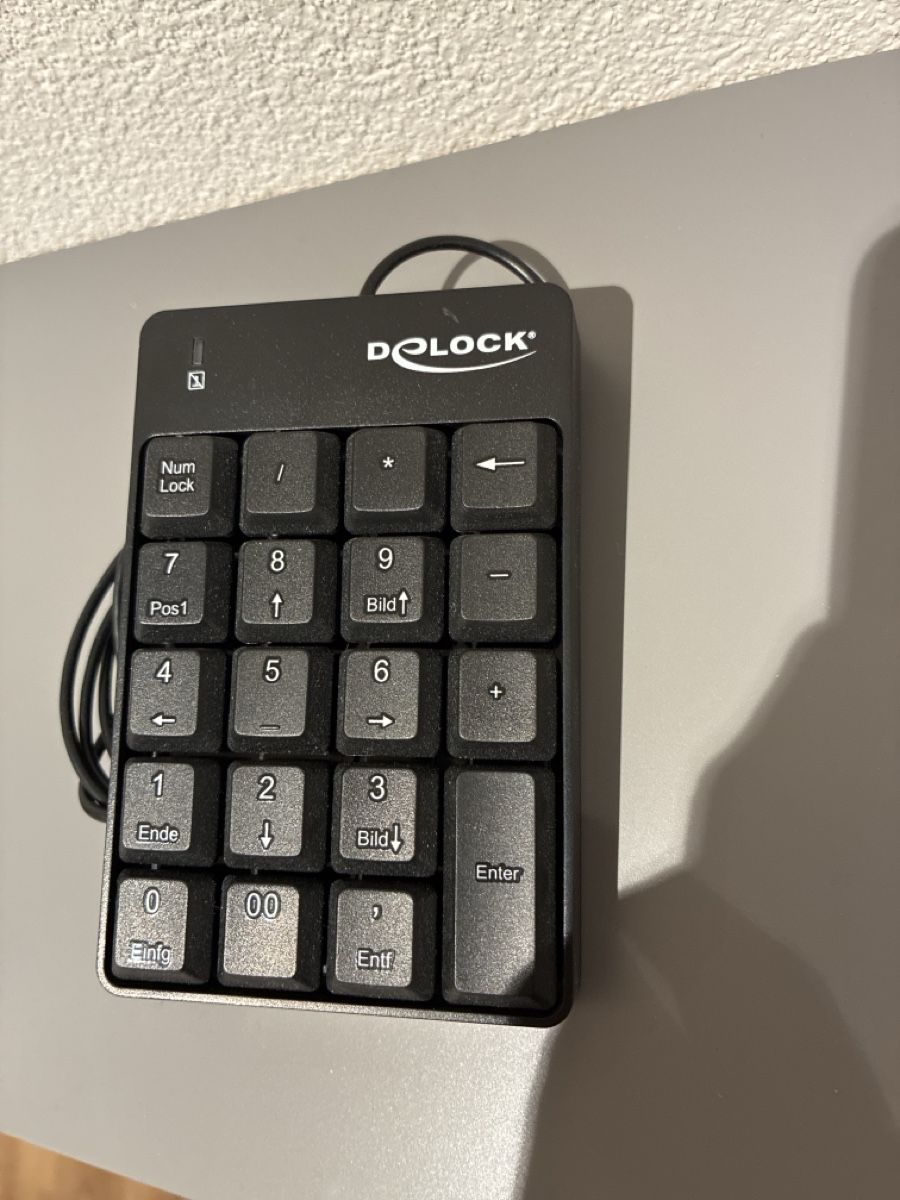 Tastaturen: Numeric Keypad Black USB Cable – Neu (gemäss Beschreibung) aus Bonstetten von gonz_benz