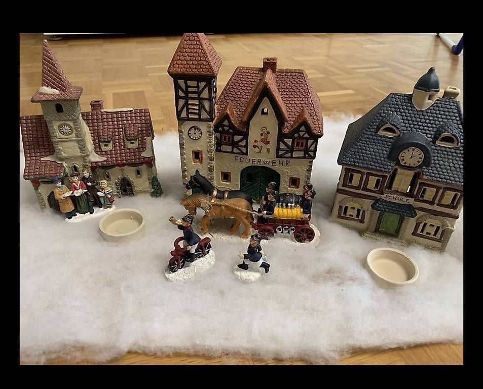 Tutte le decorazioni: Weihnachtshäuschen – Usato da Rudolfstetten venduto da jasi00