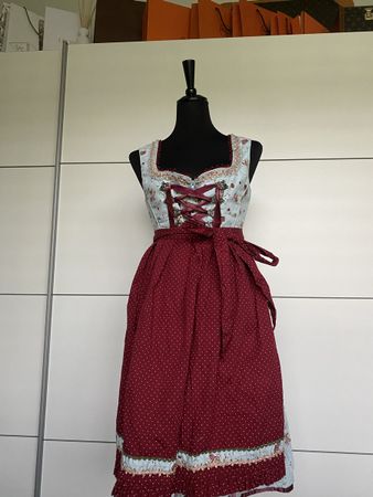 Dirndl aus Baumwolle in Gr. M