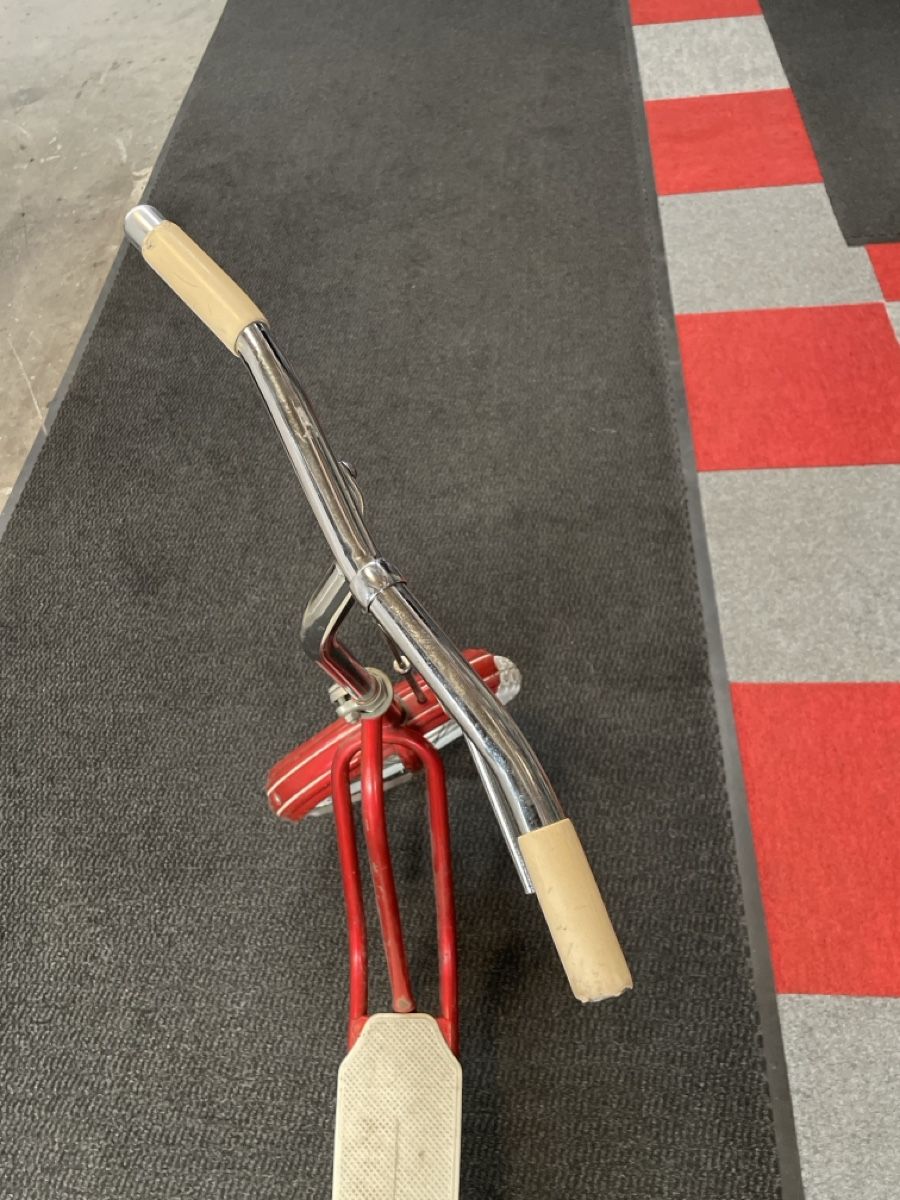 Veicoli per bambini: Antikes / Trottinett – Usato da Niederstocken venduto da triumph_tr6 4