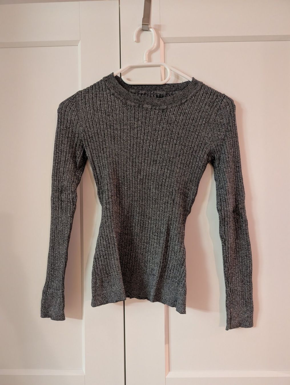 Kleiderpakete: Set Pullover Damen beige + grau Grösse S, neuwertig – Gebraucht aus Au SG von and_cra 2