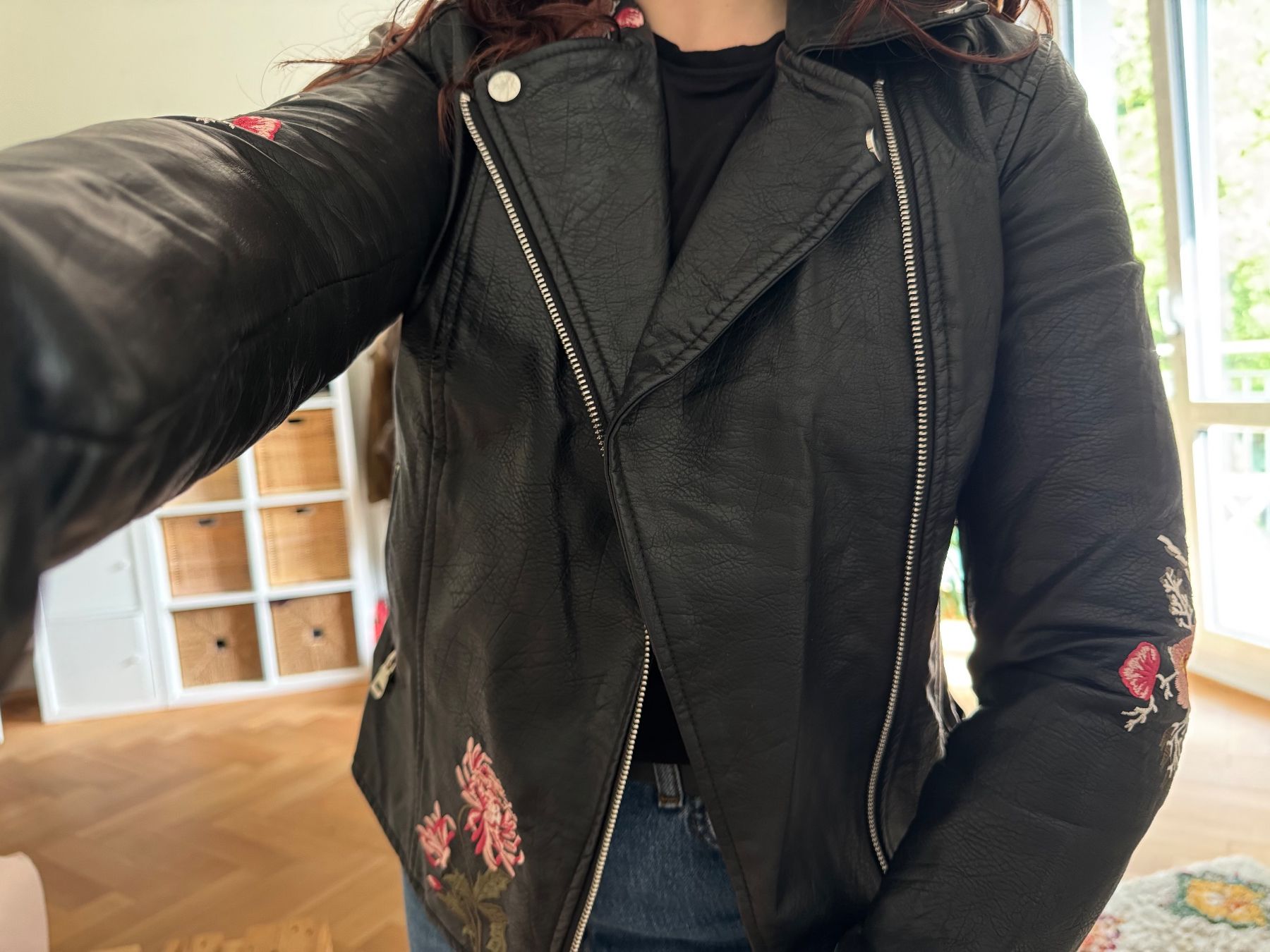 Dorothy Perkins Jacken: Fake Lederjacke mit Bestickung – Gebraucht aus Bern von cwa_ 4