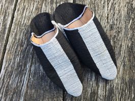 Babouches: Stoff schwarz/weiss (38/39)-ANGEBOT