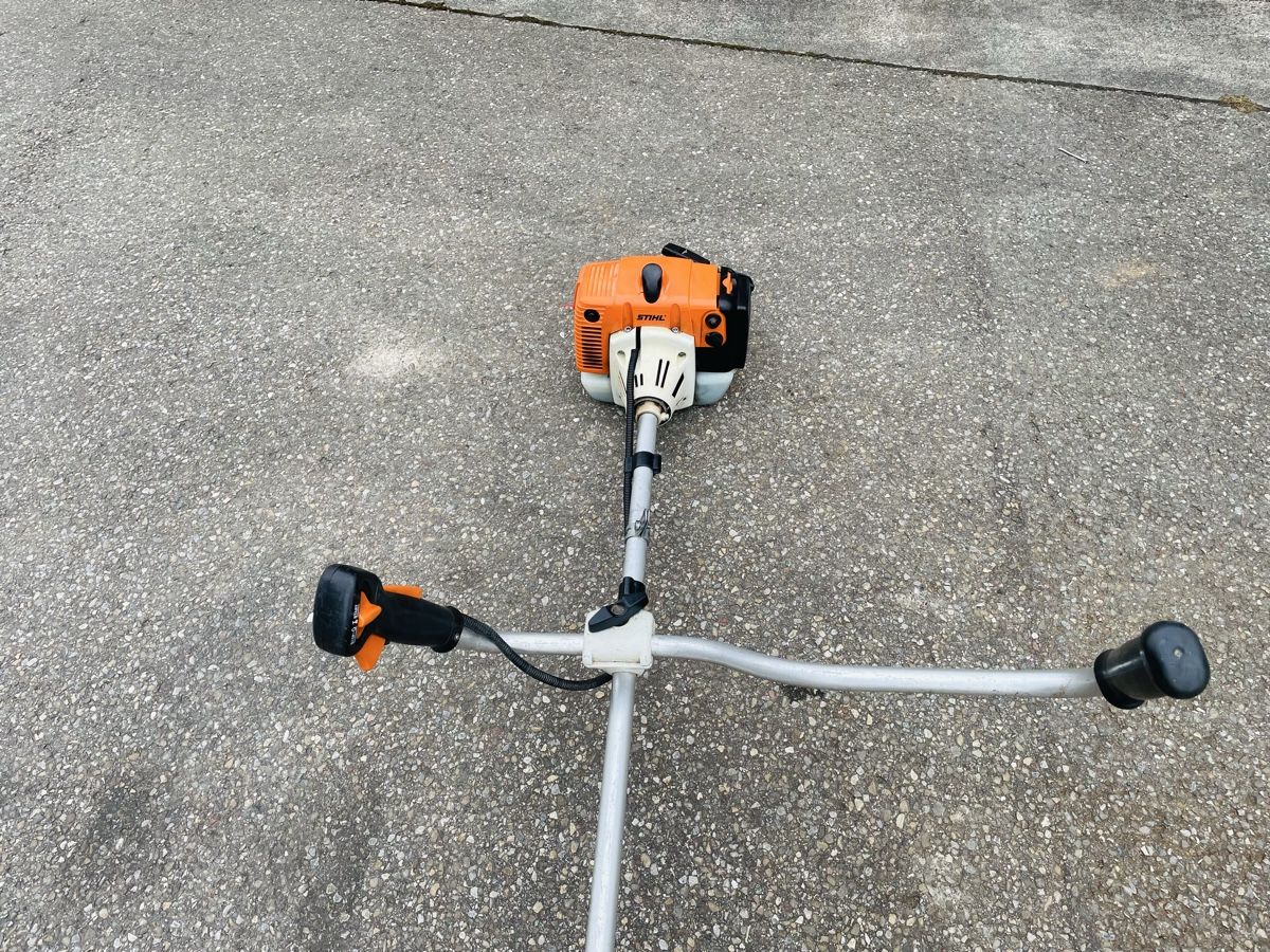 Stihl Tutti gli attrezzi: Rasentrimmer Stihl FS 250 – Usato da Würenlos venduto da Shop_Shop 1
