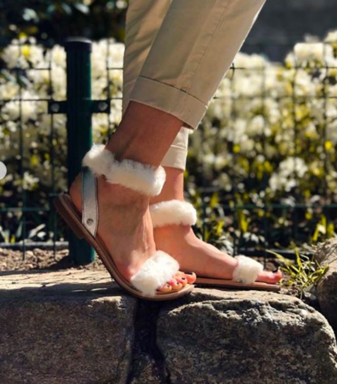 Ugg on sale fluff springs