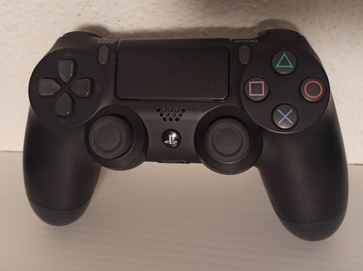 Controller: Original Controller Sony PS4 Wireless DualShock 4 V2 TOP – Usato da Oberweningen venduto da mar_87mx