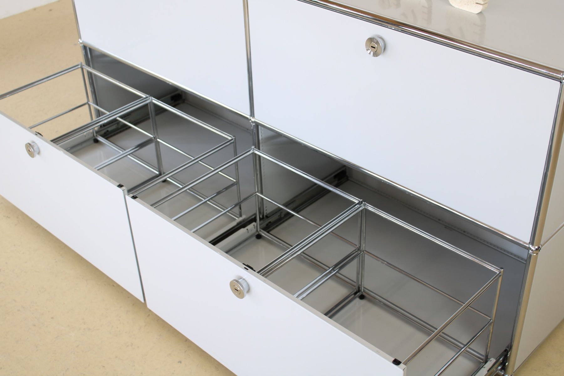 USM Kommoden: USM Sideboard in Lichtgrau, Umbau möglich! – Gebraucht aus Meinisberg von atelier_TILIJA 3